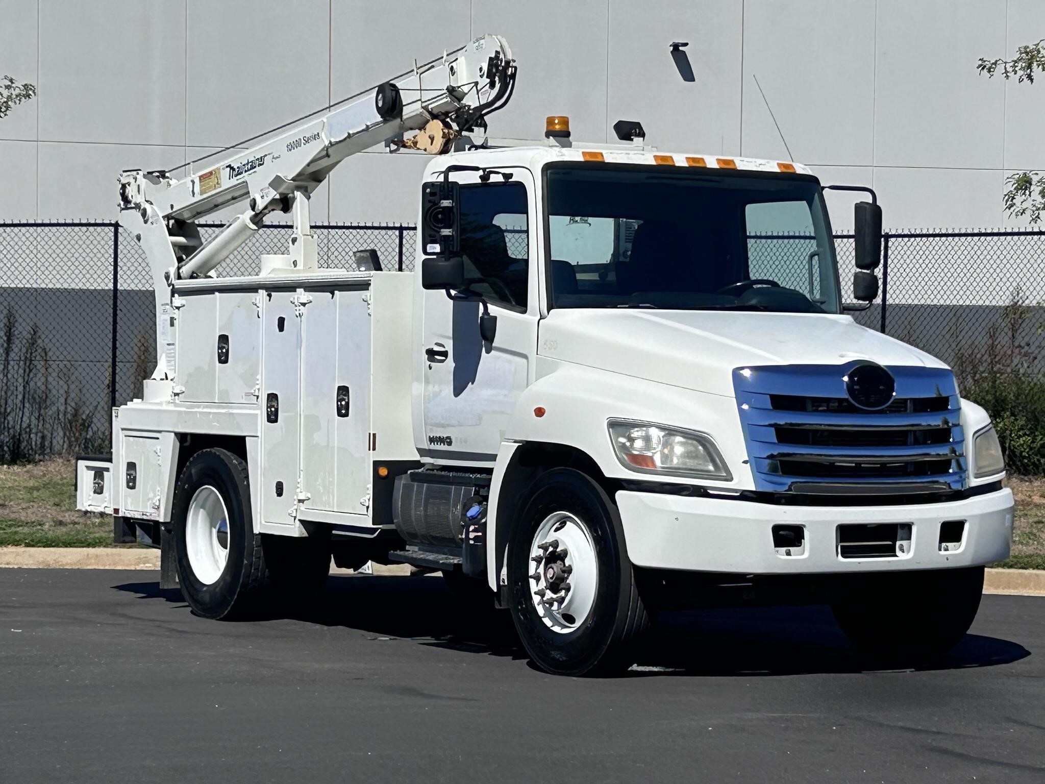 2012 HINO 268 in Cartersville, GA