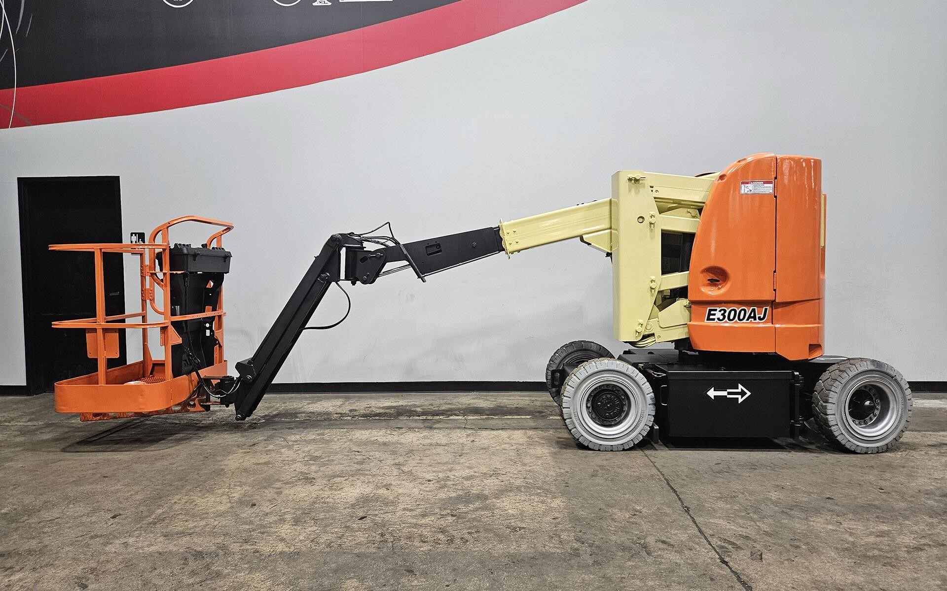 2012 JLG E300AJP in Palmetto, FL