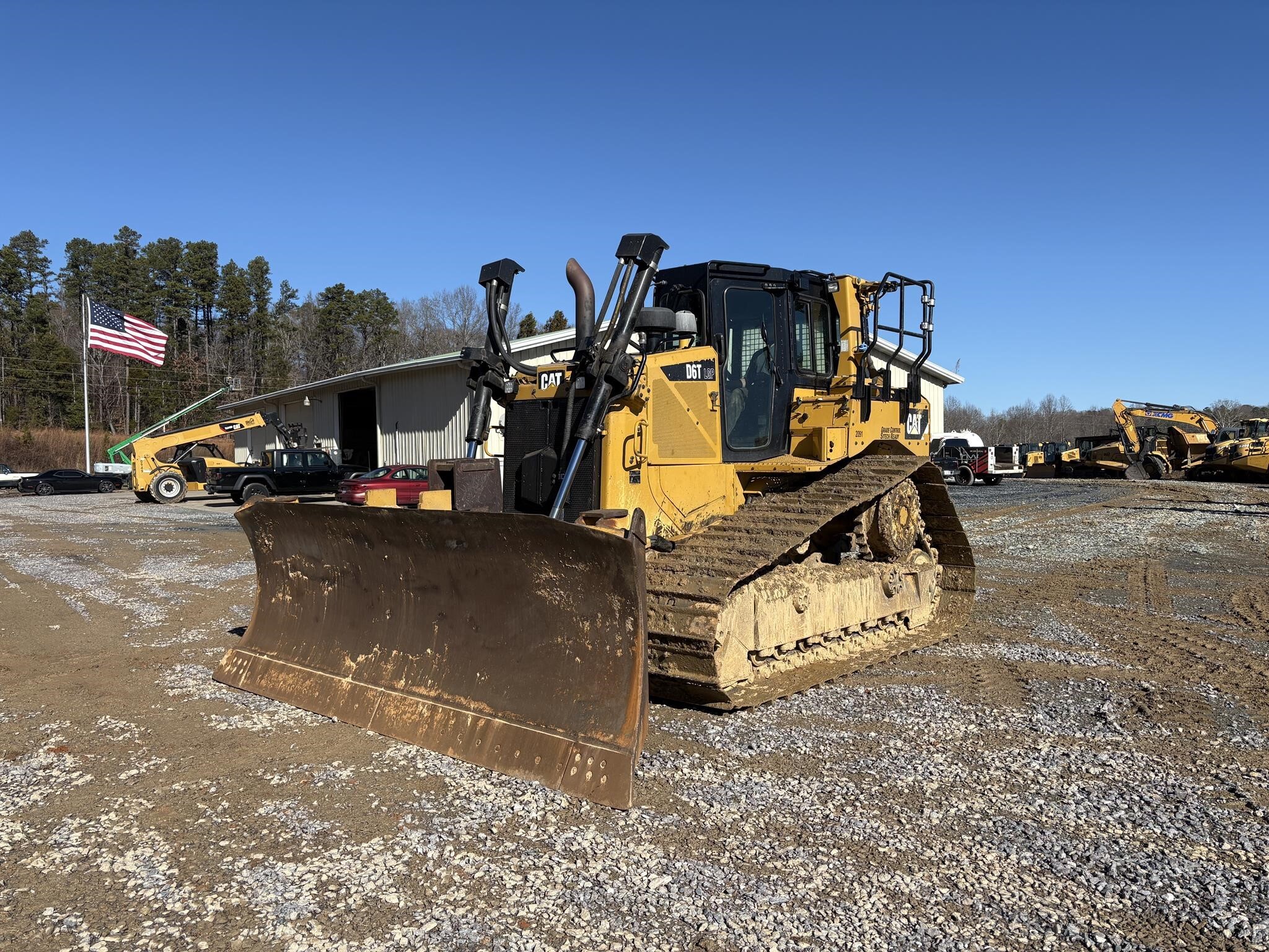 2018 CATERPILLAR D6T LGP in Asheboro, NC