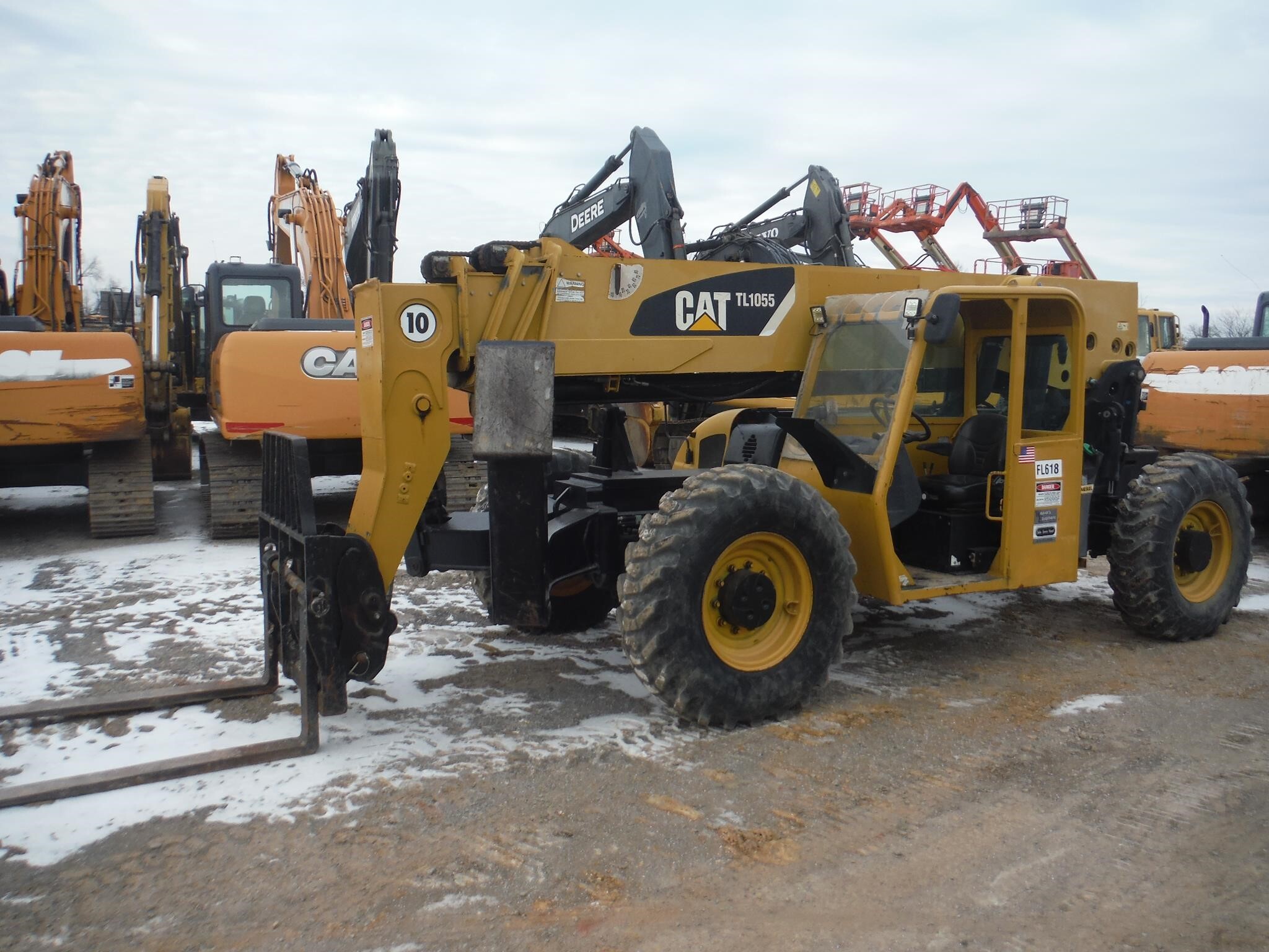 2008 CATERPILLAR TL1055 in Milton, PA