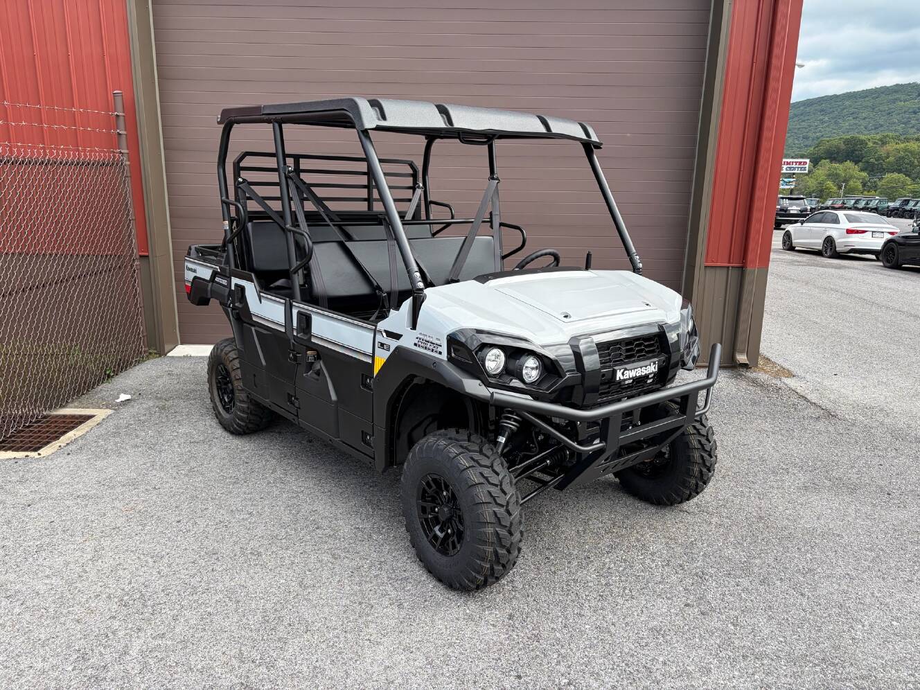 A photo of this 2027 Kawasaki MULE PRO-FXT™ 1000 LE
