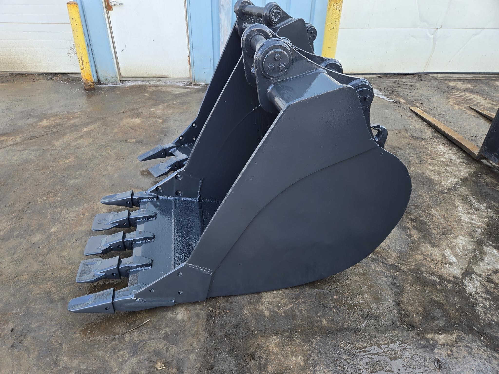 CATERPILLAR Attachment in Ottawa Lake, MI