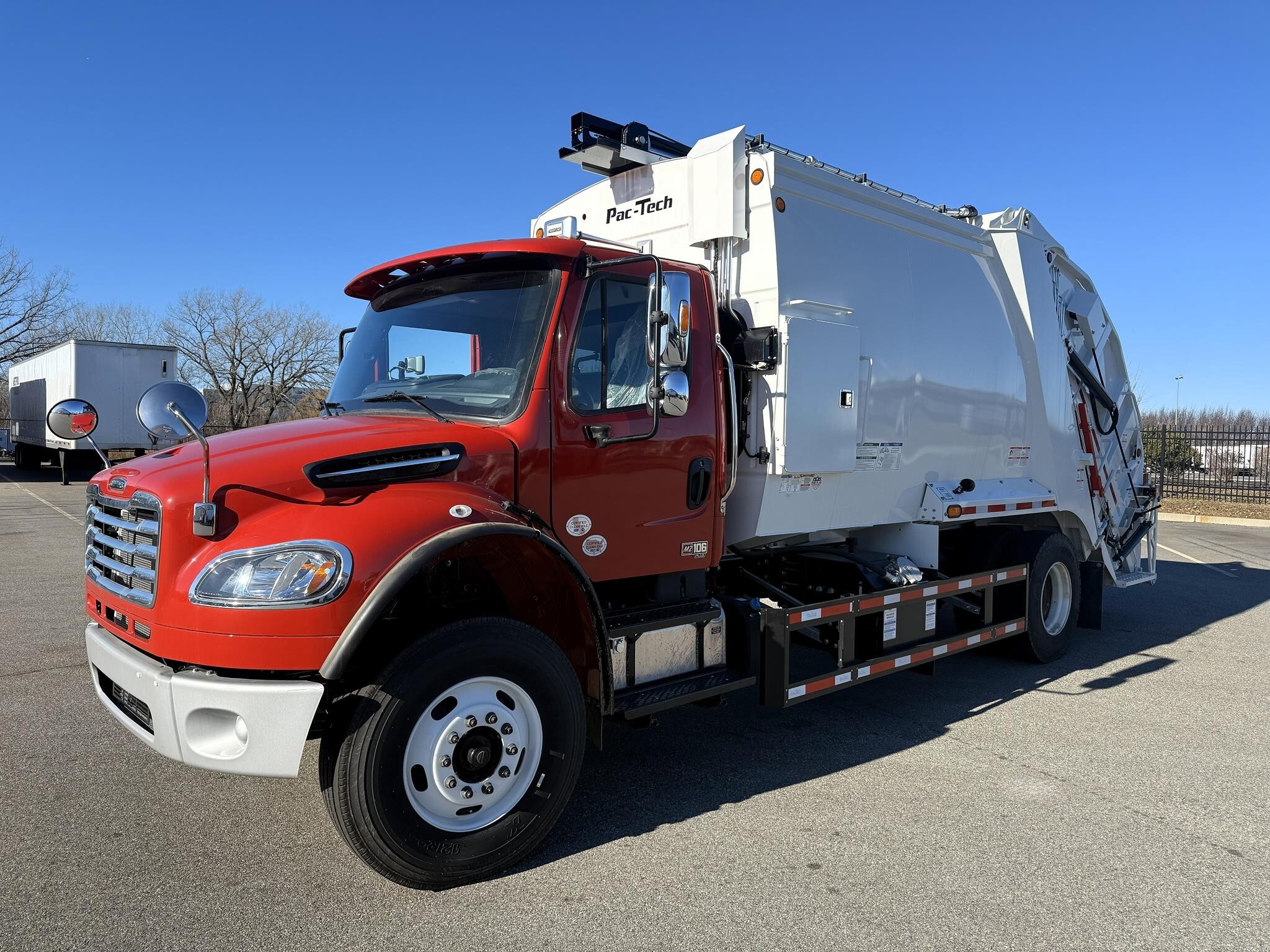 2025 FREIGHTLINER BUSINESS CLASS M2 106 PLUS in Honey Brook, PA