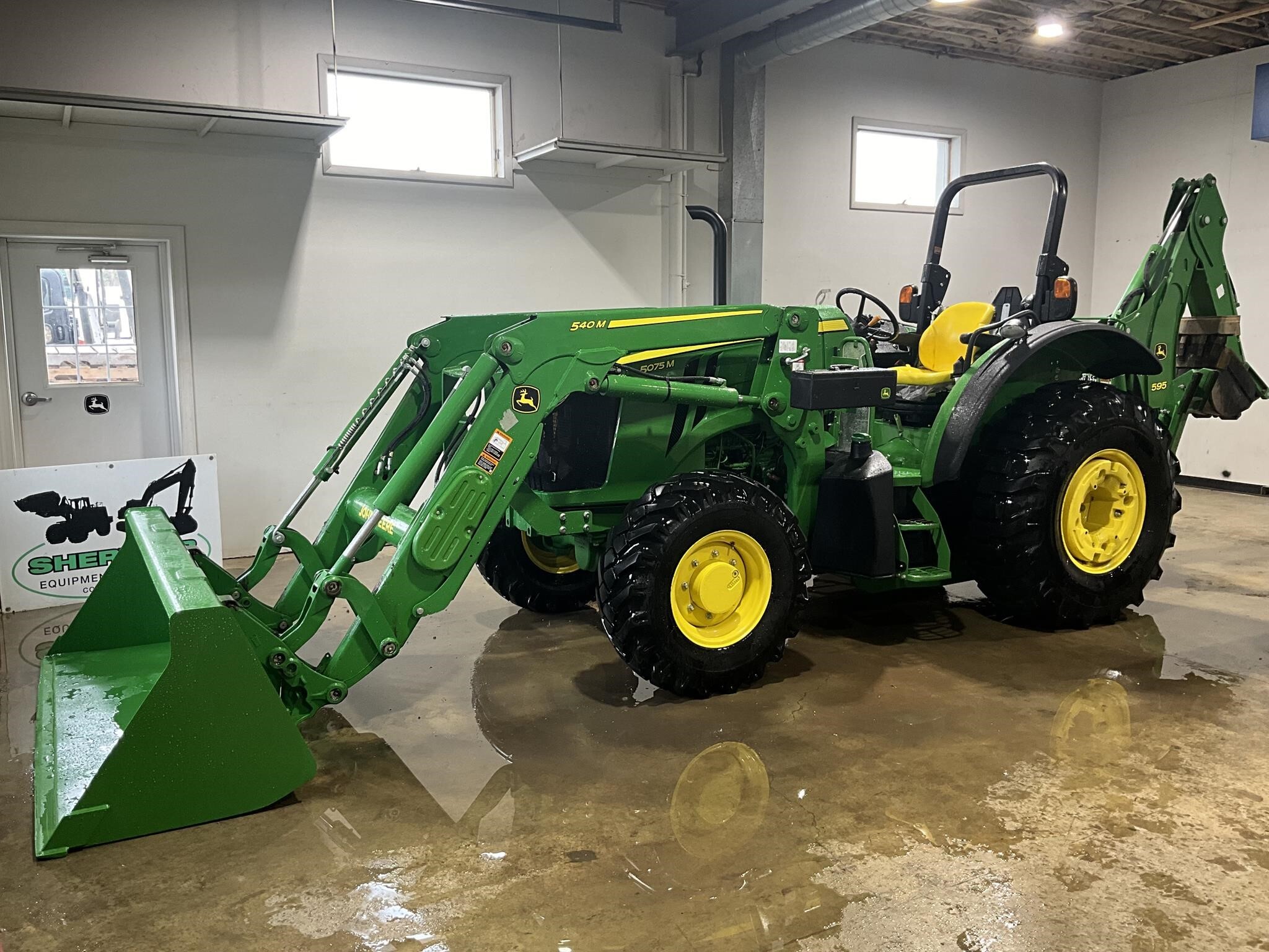 2023 JOHN DEERE 5075M in Conestoga, PA