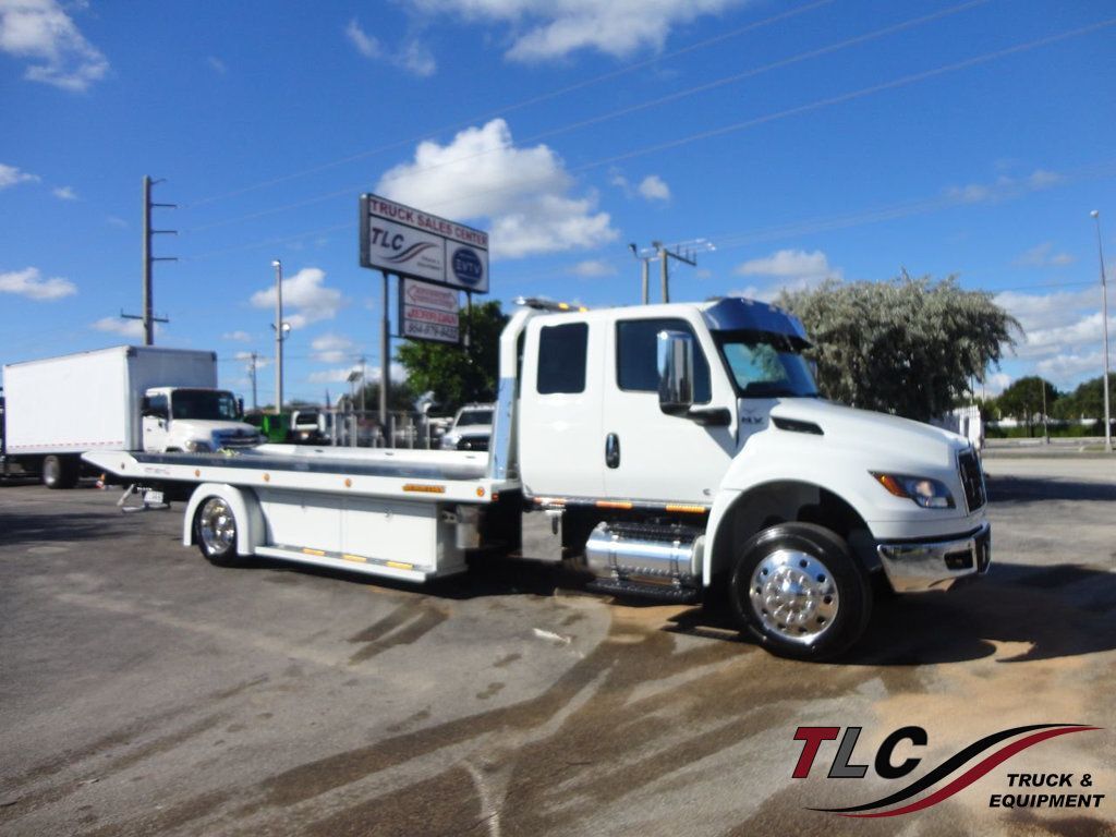 2027 INTERNATIONAL MV607 in Pompano Beach, FL