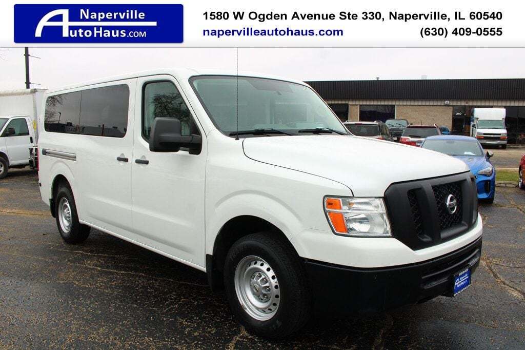 2017 NISSAN NV CARGO 3500 HD S in Naperville, IL