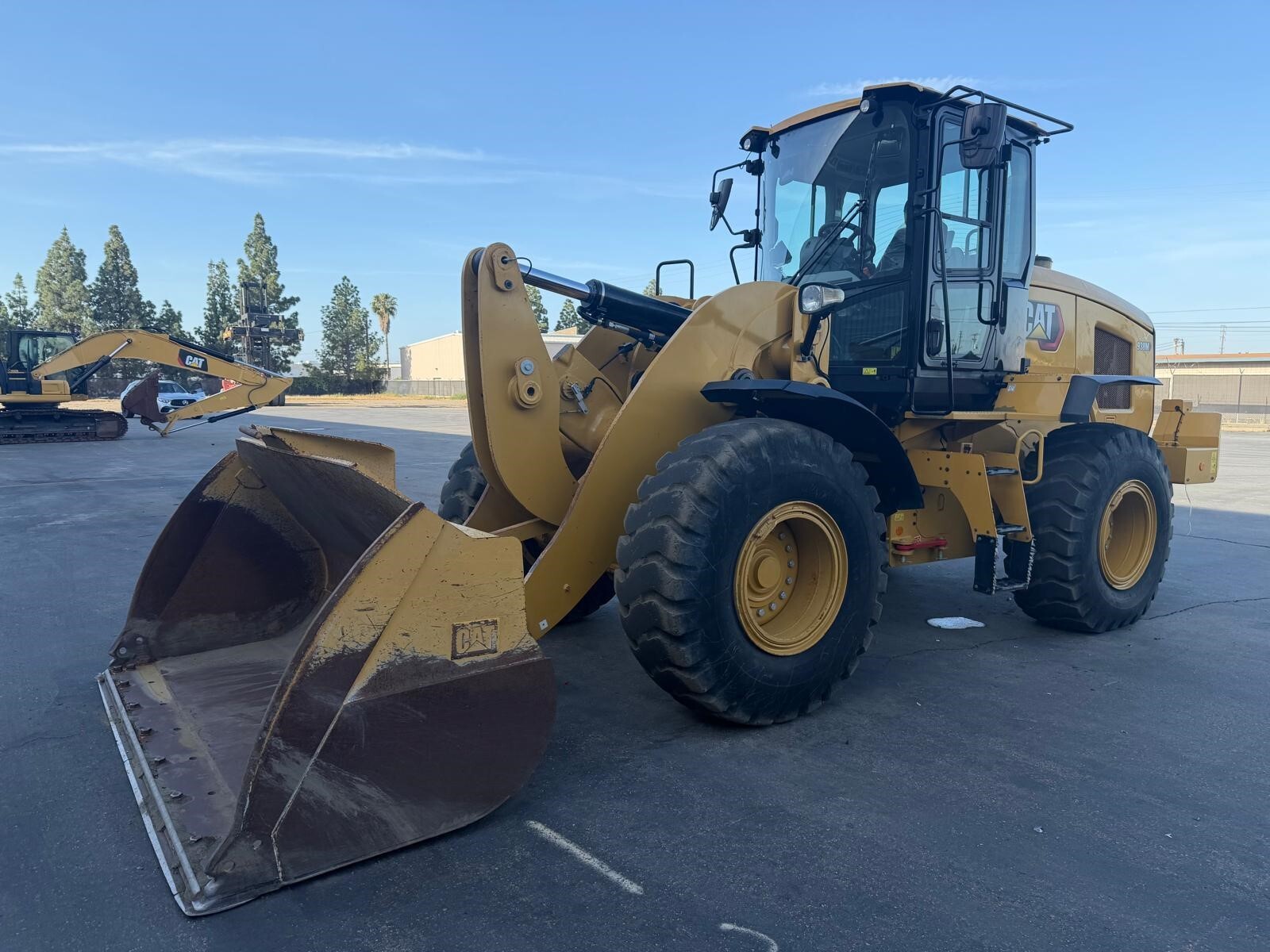 2022 CATERPILLAR 938M in Ontario, CA