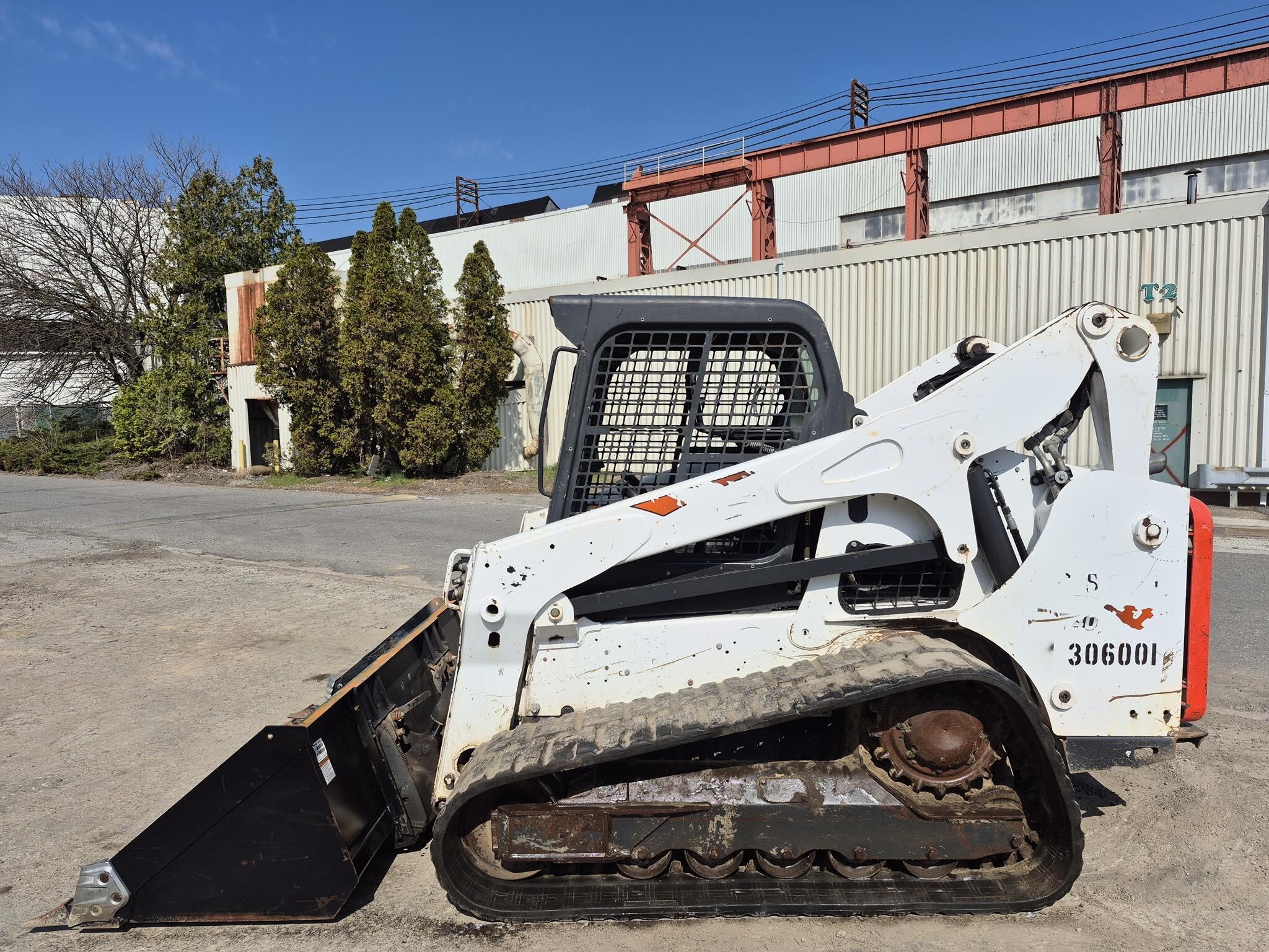 2019 BOBCAT T740 in Essington, PA