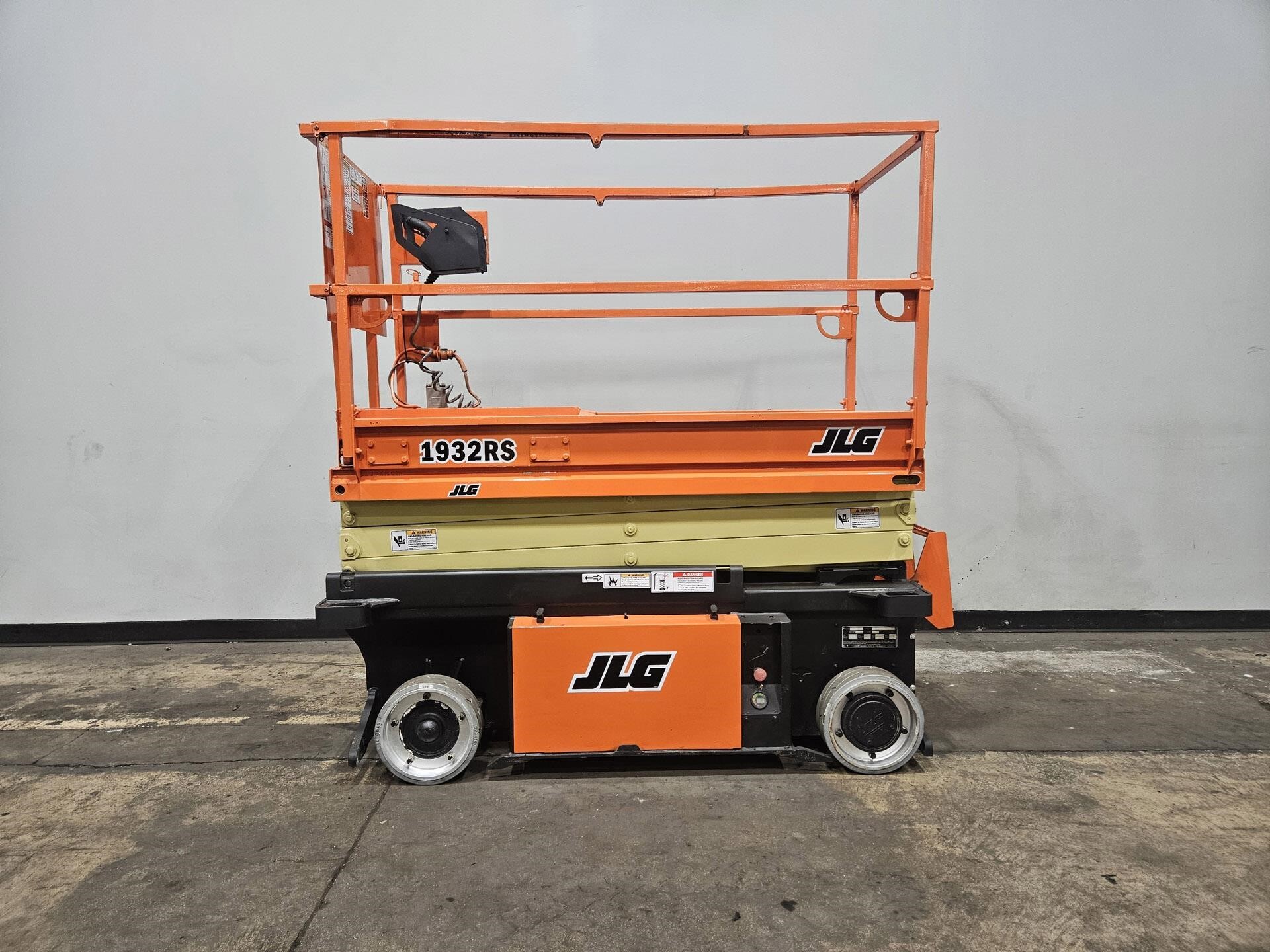 2014 JLG 1932RS in Cary, IL