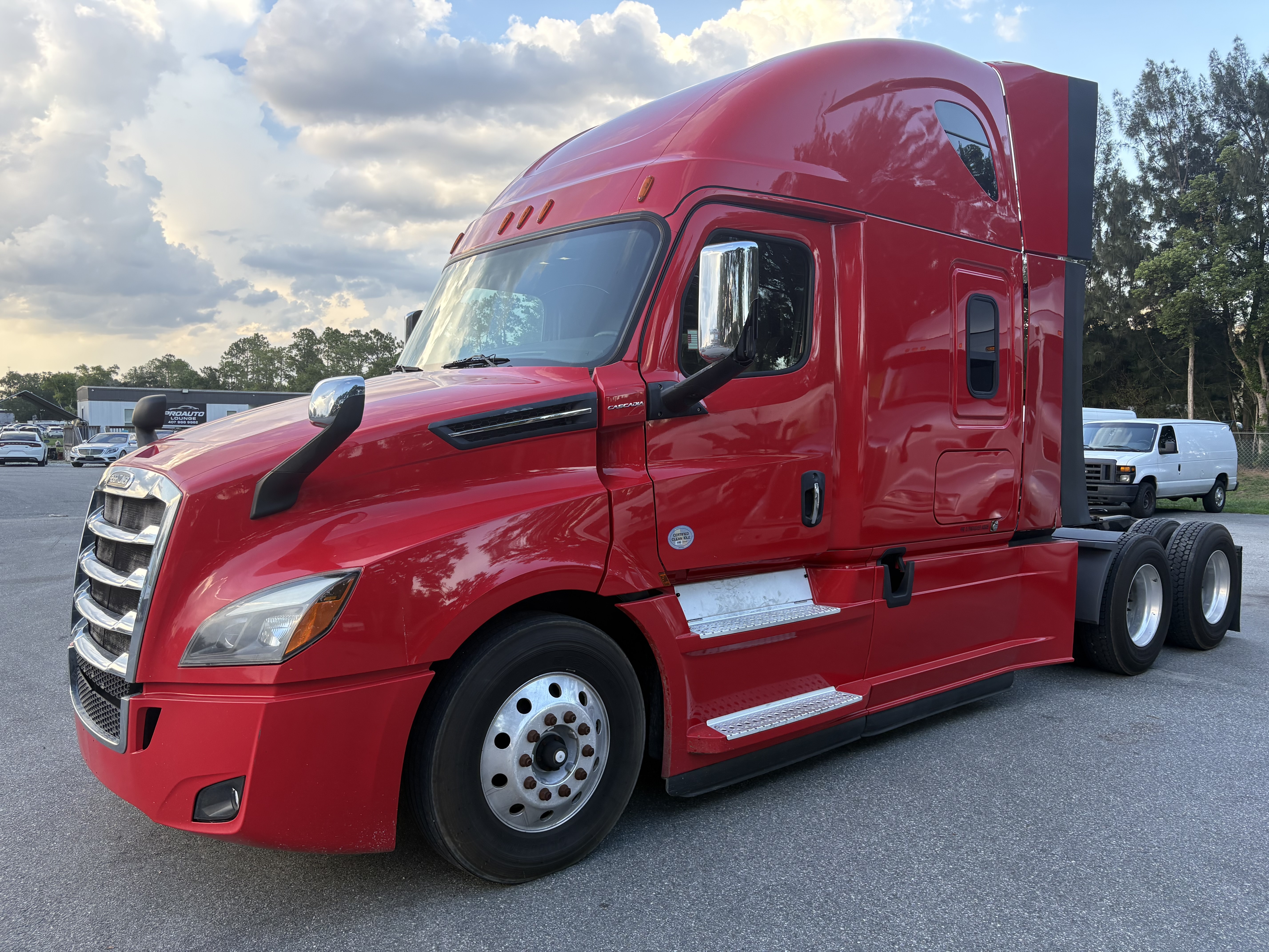 2020 FREIGHTLINER CASCADIA 126 in Orlando, FL
