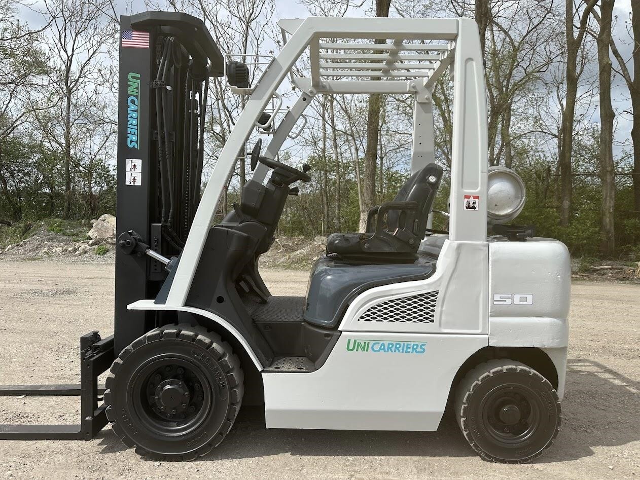2015 UNICARRIERS AF50 in Rockdale, IL