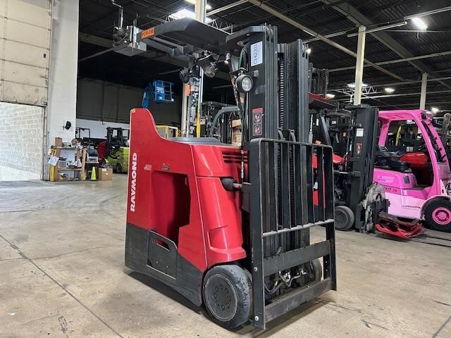 RAYMOND 425C35TT in Batavia, IL