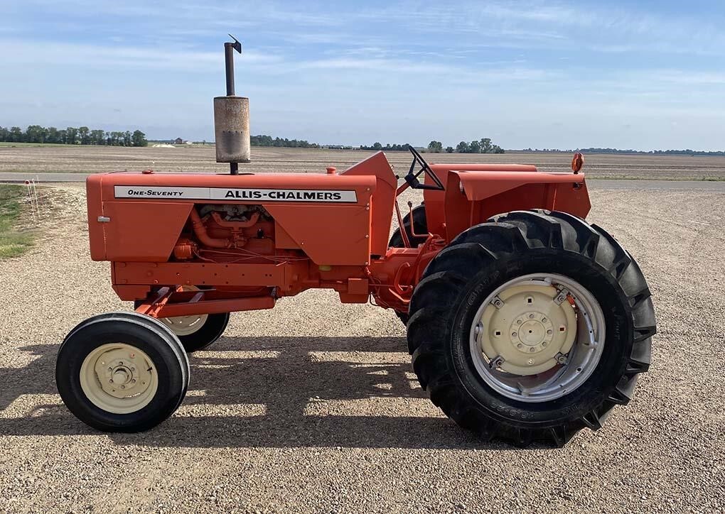 ALLIS-CHALMERS 170 in Mount Hope, KS