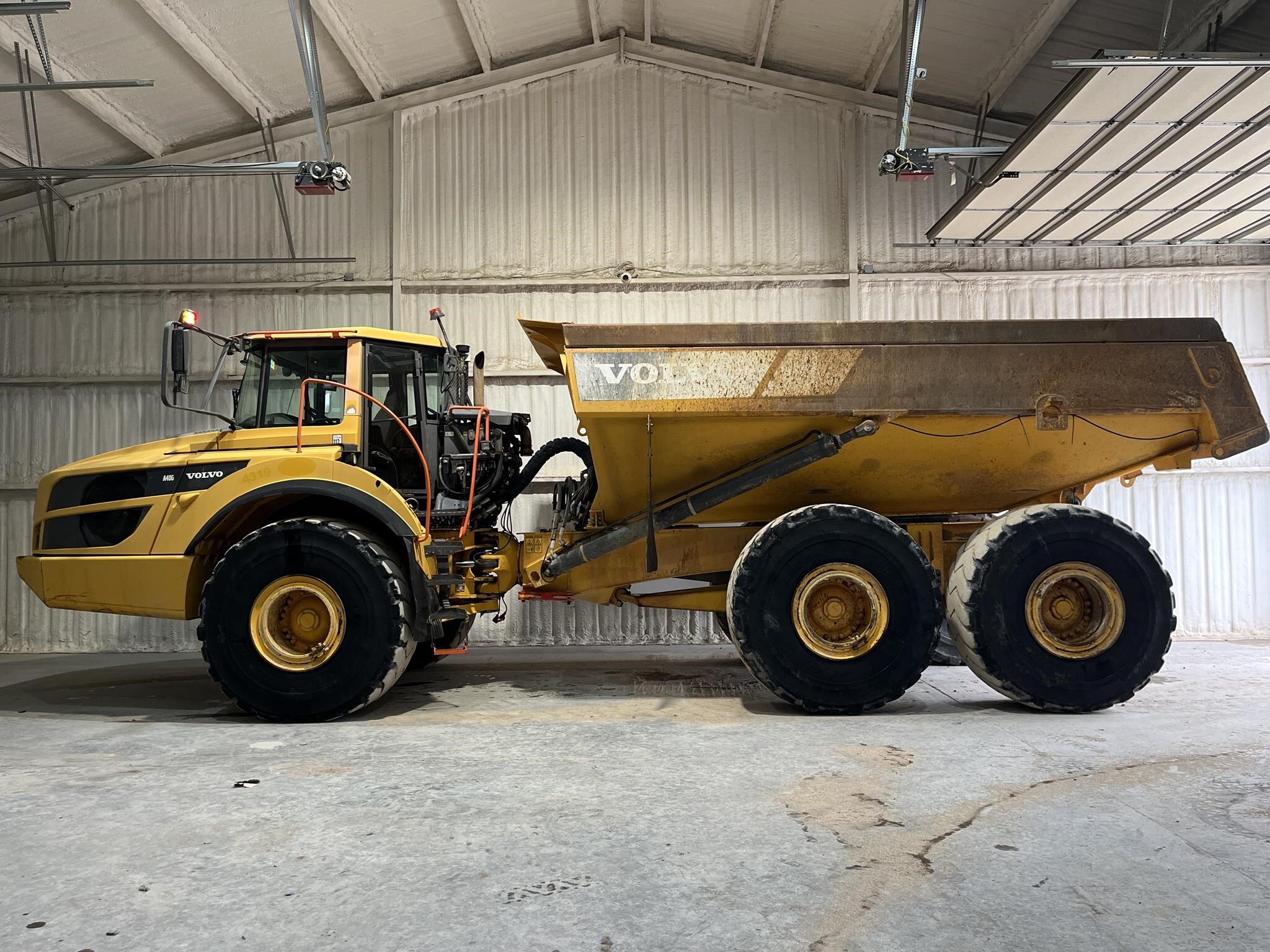 2016 VOLVO A40G in Van Alstyne, TX