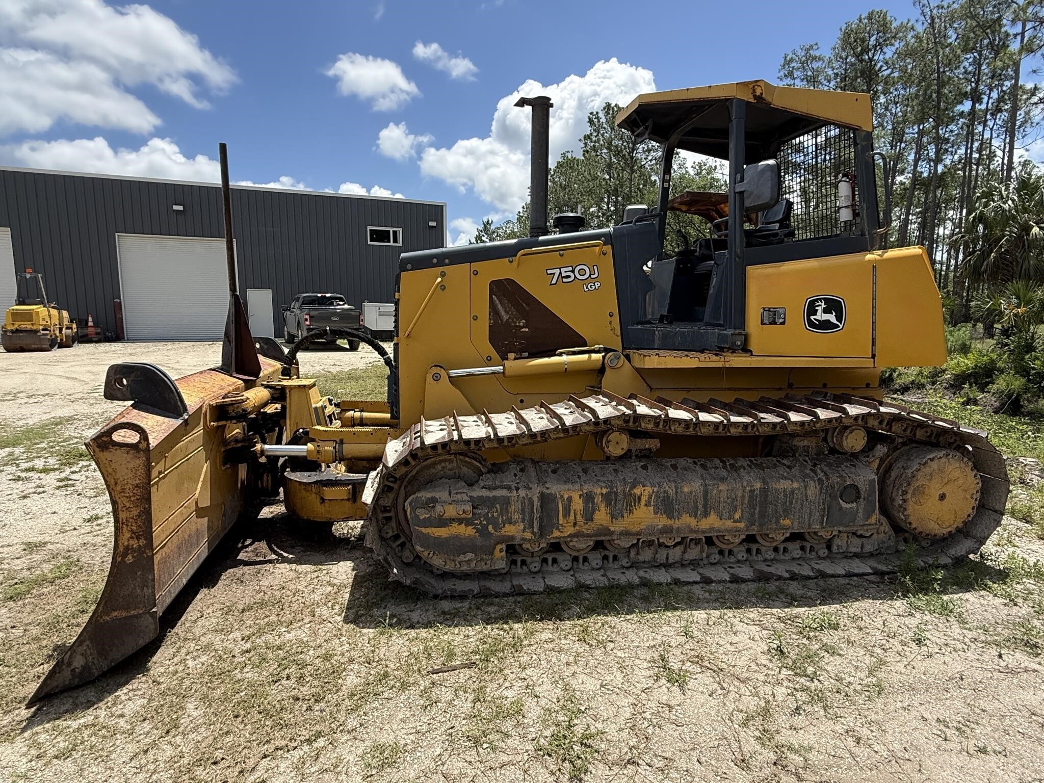 2008 DEERE 750J LGP in Longwood, FL