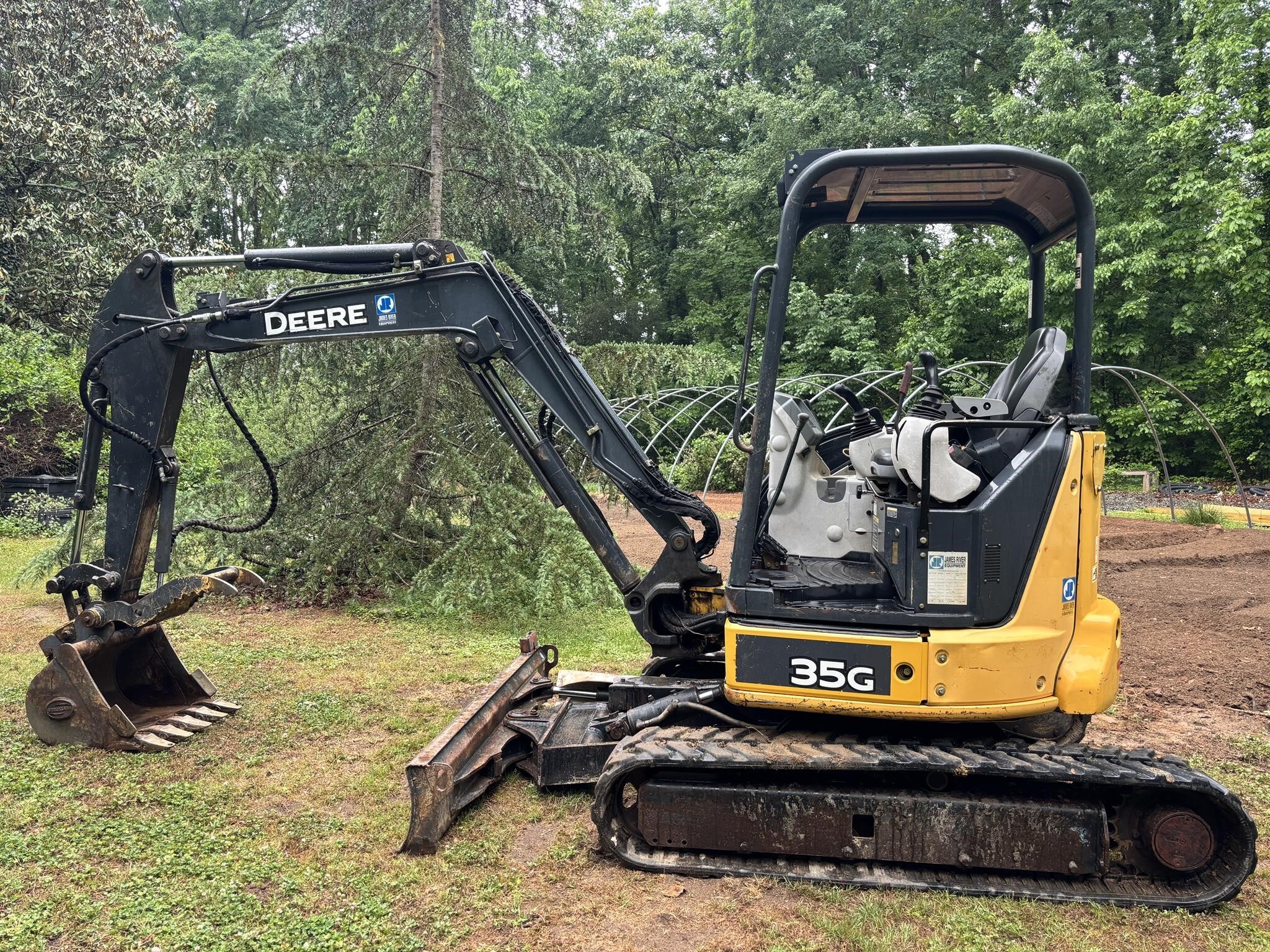 2015 DEERE 35G in Rockwell, NC