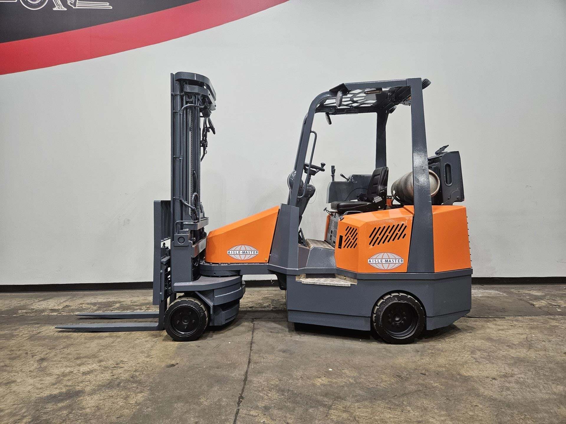 2015 AISLE-MASTER 44S in Cary, IL