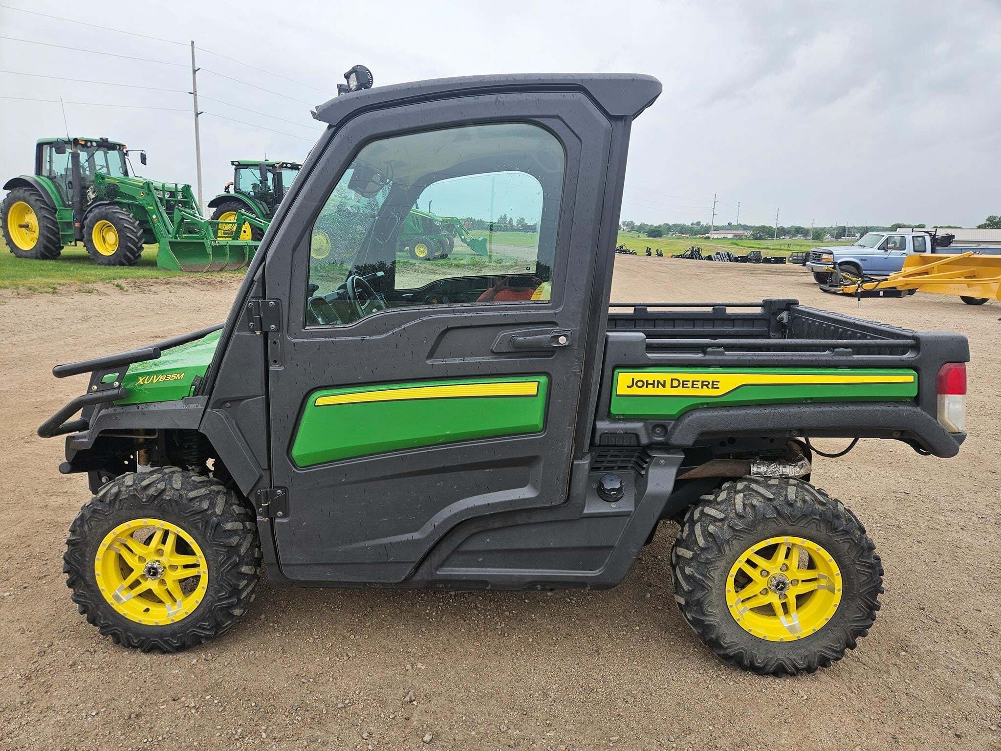 2022 JOHN DEERE GATOR XUV 835M in Wessington Springs, SD