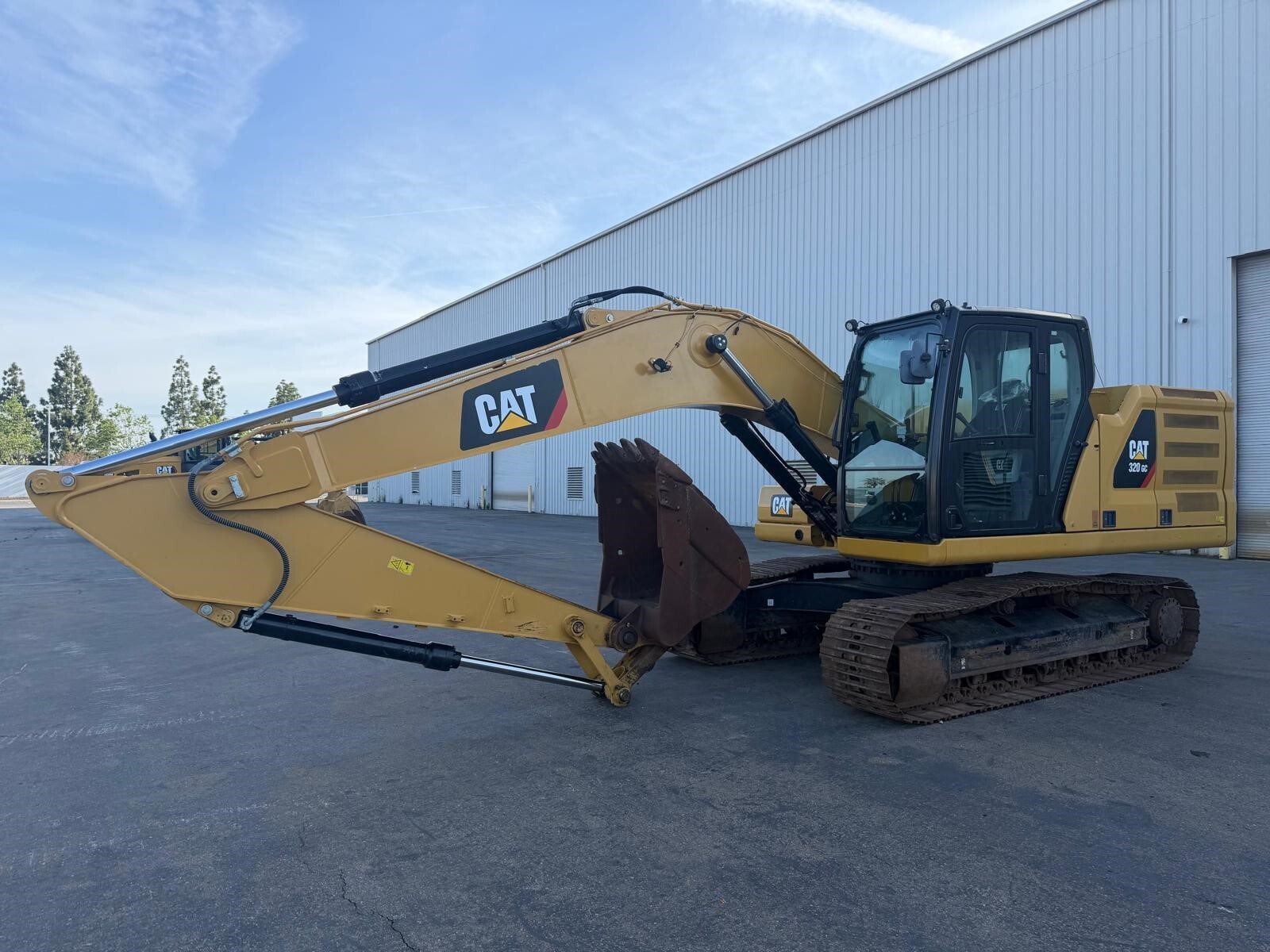 2019 CATERPILLAR 320GC in Orange, CA