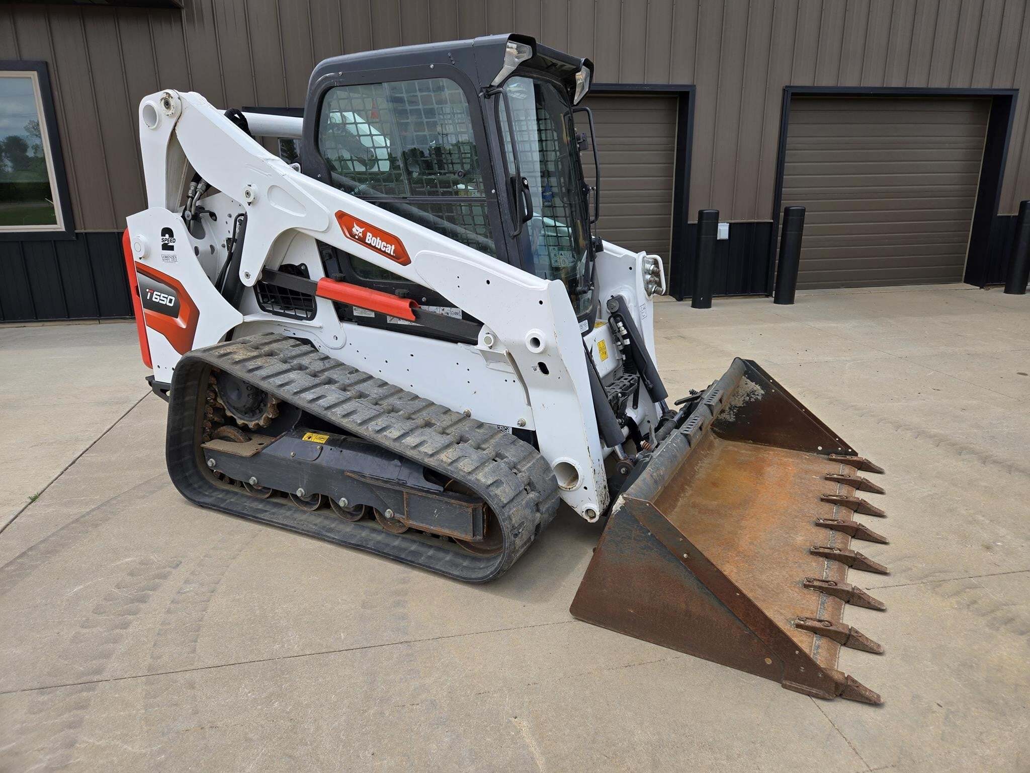 2023 BOBCAT T650 in Gary, SD