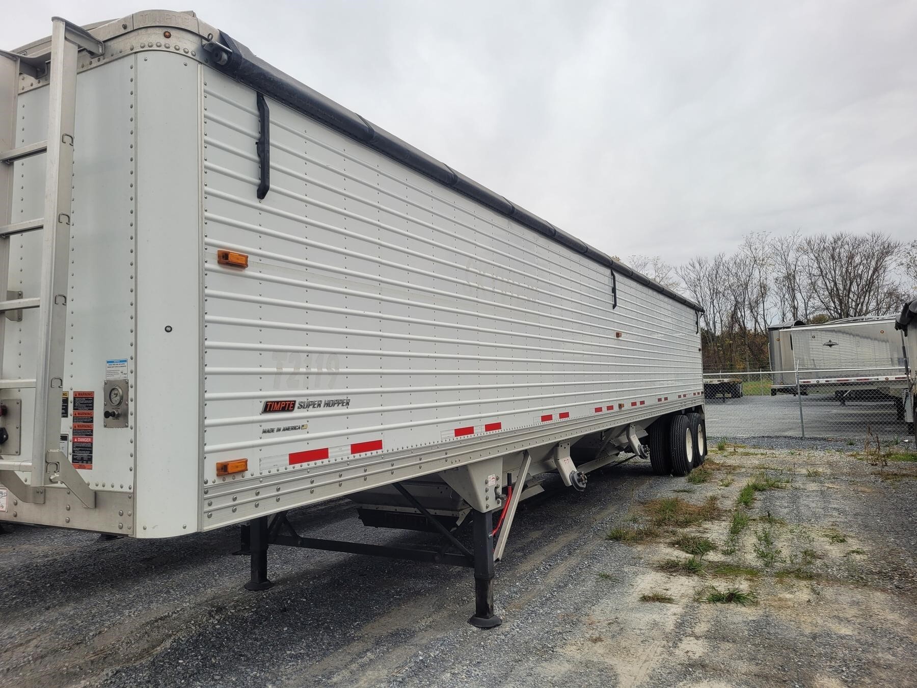 2021 TIMPTE 42' X 96" X 78" WHITE HOPPER BOTTOM in Rustburg, VA