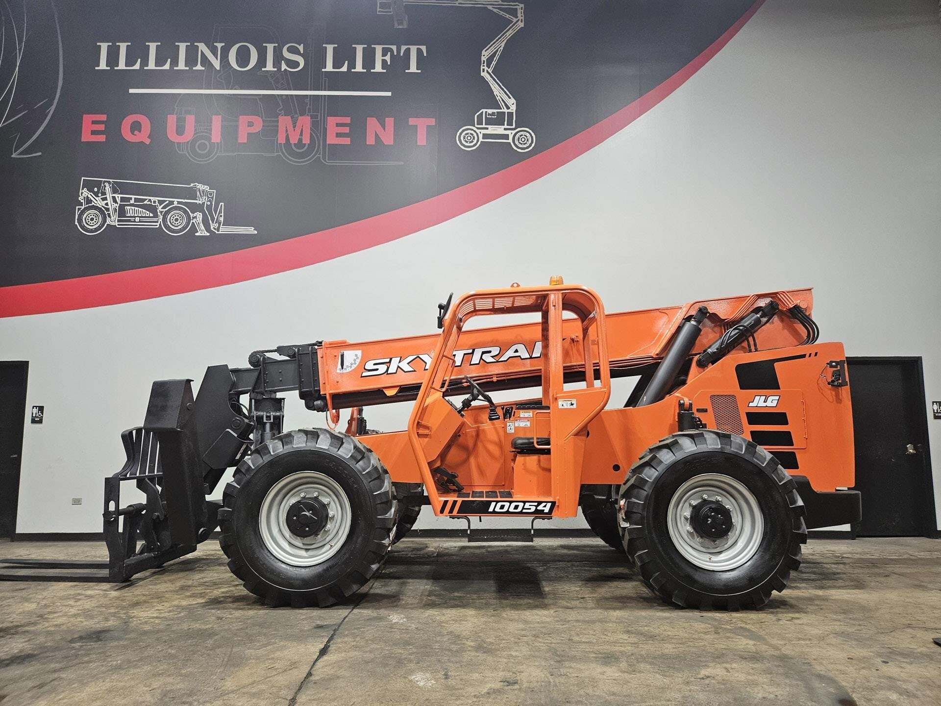 2016 SKY TRAK 10054 in Palmetto, FL