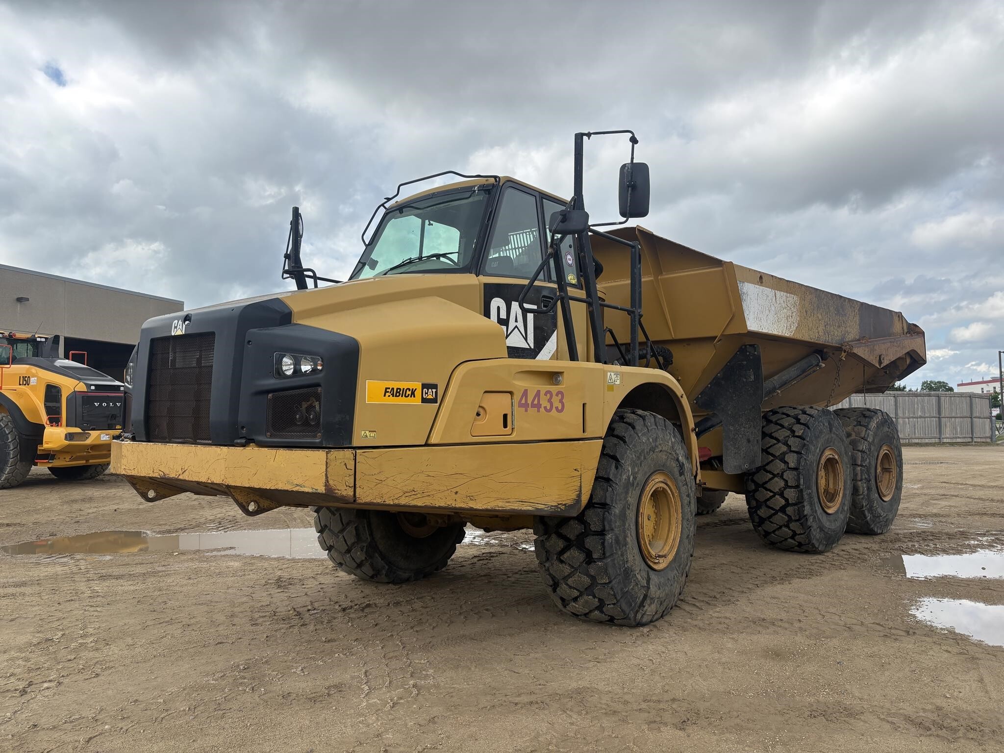 2012 CATERPILLAR 740B in Butler, WI