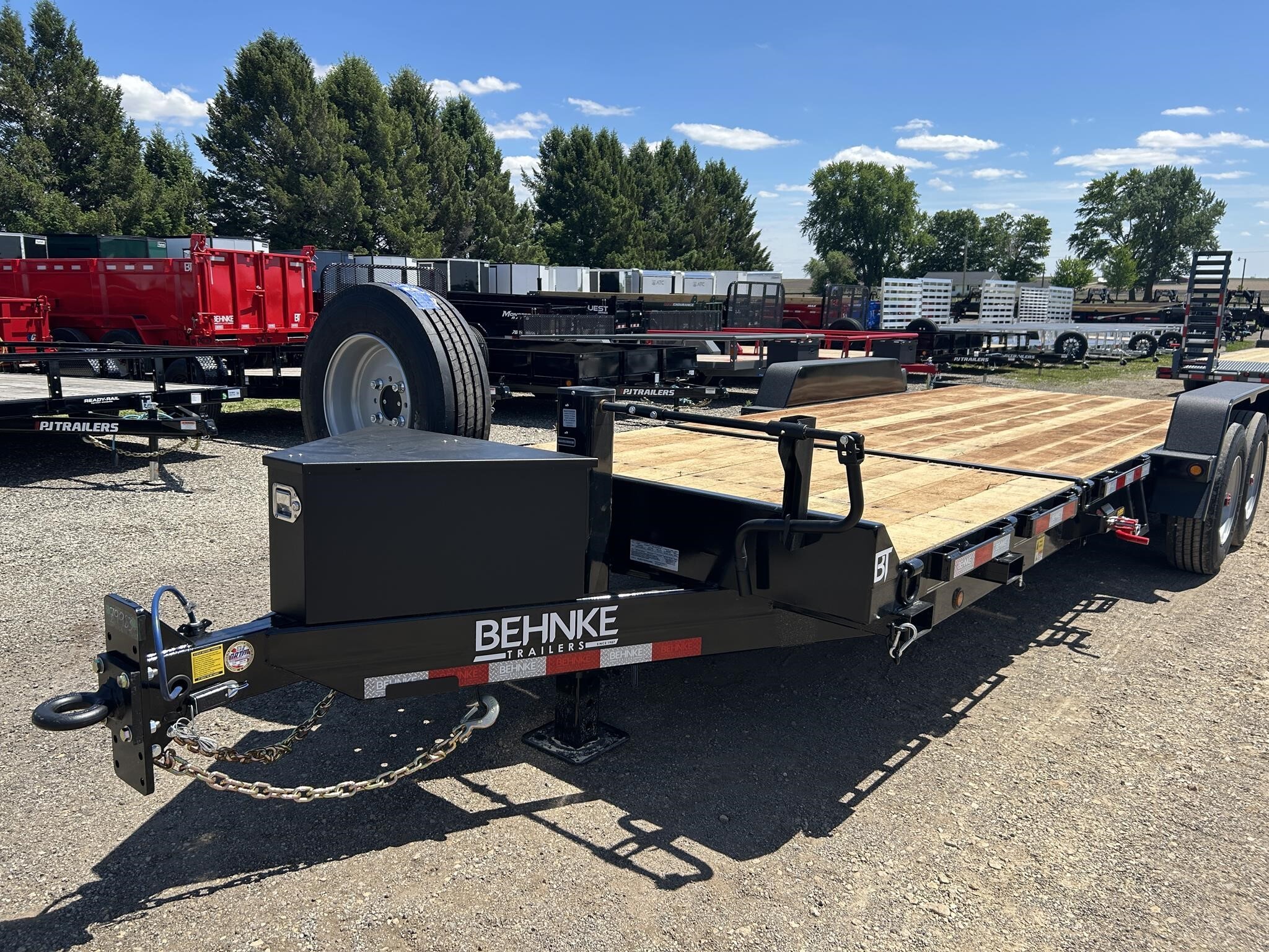 2026 BEHNKE TBCT 83"X22' 20K LOW PRO PARTIAL TILT in Pecatonica, IL