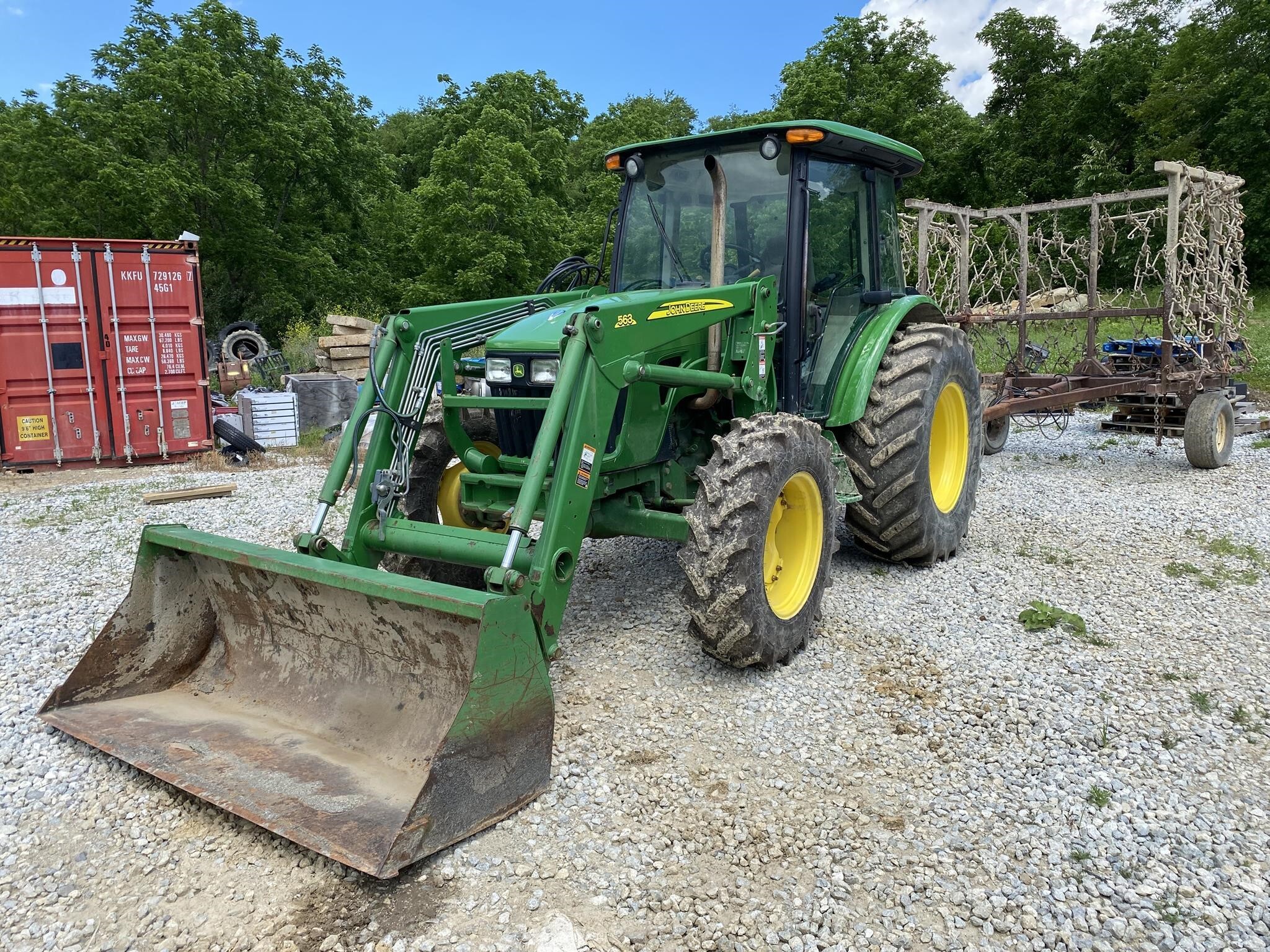 2010 JOHN DEERE 5105M in Cadiz, OH