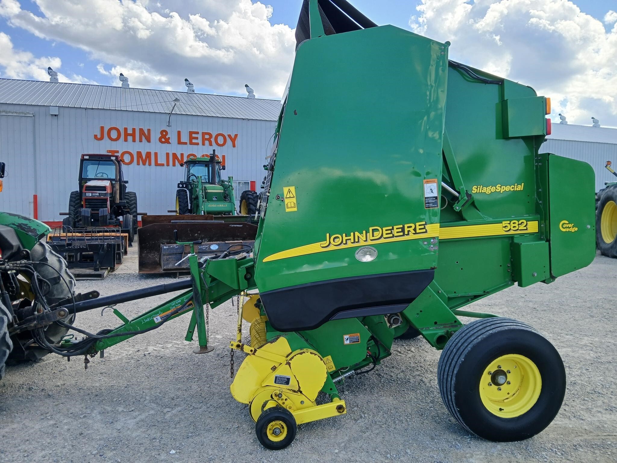 2003 JOHN DEERE 582 in Marlette, MI