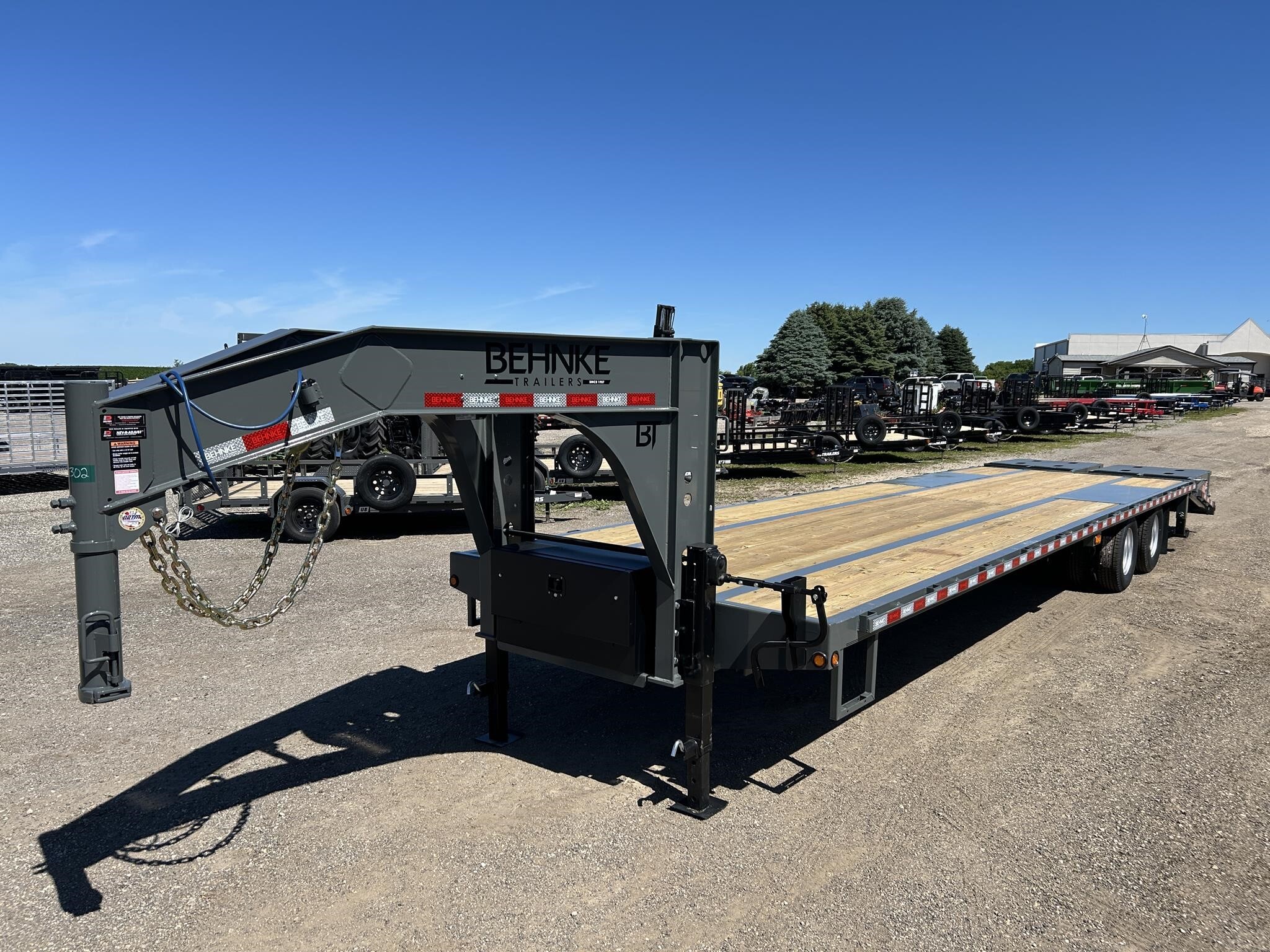 2027 BEHNKE FB 8.5'X35' 24K GOOSENECK DECKOVER FLATBED TRAILER in Pecatonica, IL