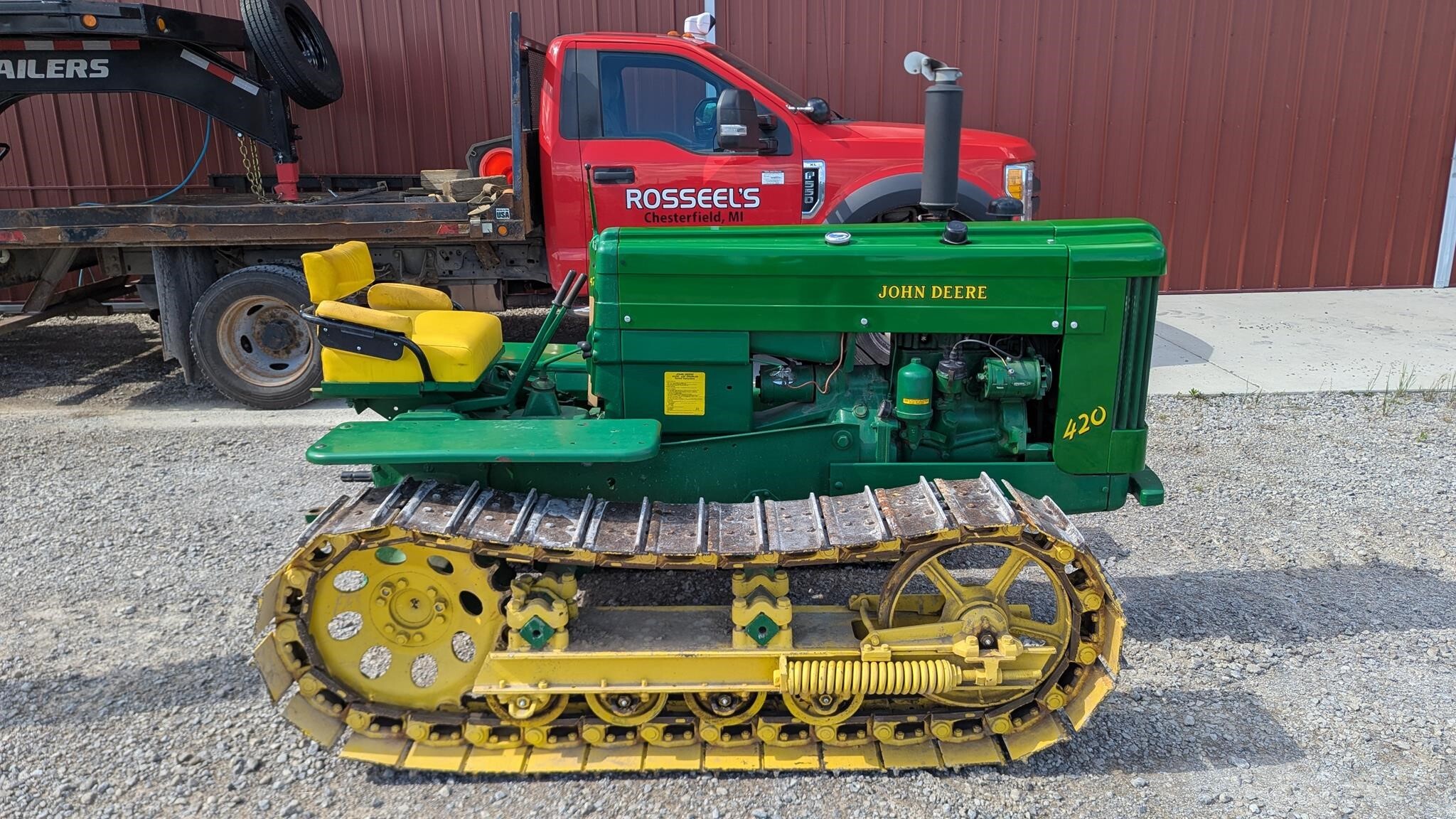 JOHN DEERE 420 in Lenox, MI