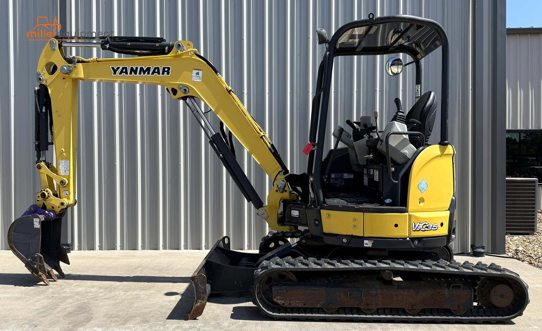 2017 YANMAR VIO35-6A in Heber Springs, AR