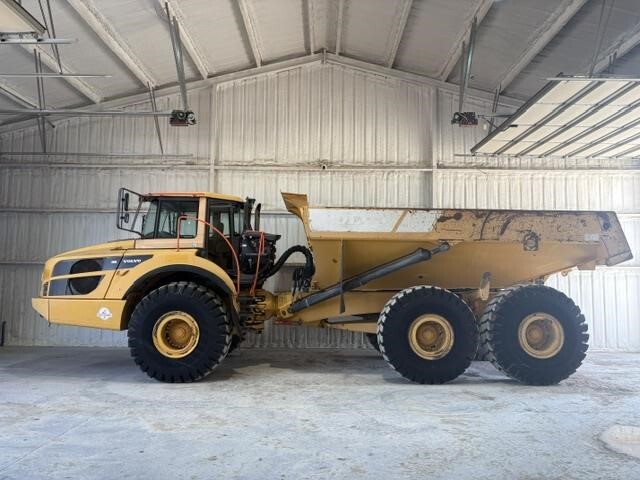 2015 VOLVO A40G in Van Alstyne, TX