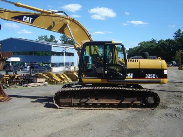 2005 CATERPILLAR 325CL in Milford, MA