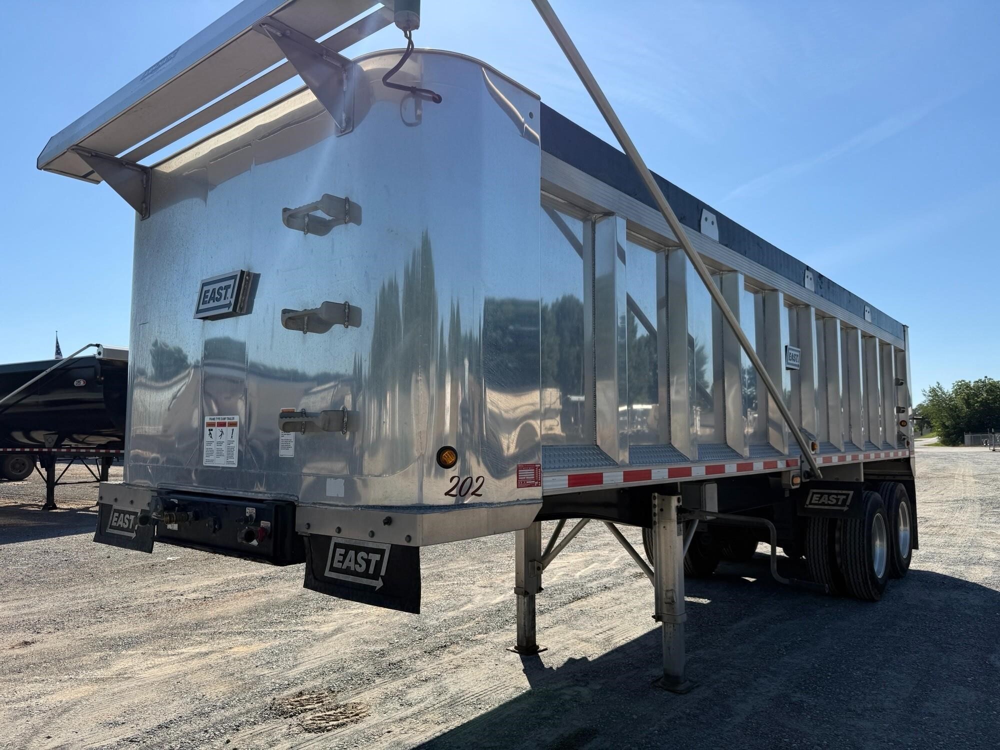 2025 EAST 28' X 96" X 52" WITH 6" BOARDS FRAME SHEET & POST in Spartanburg, SC