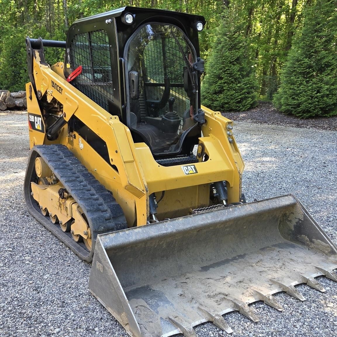 2016 CATERPILLAR 259D in Rockwell, NC