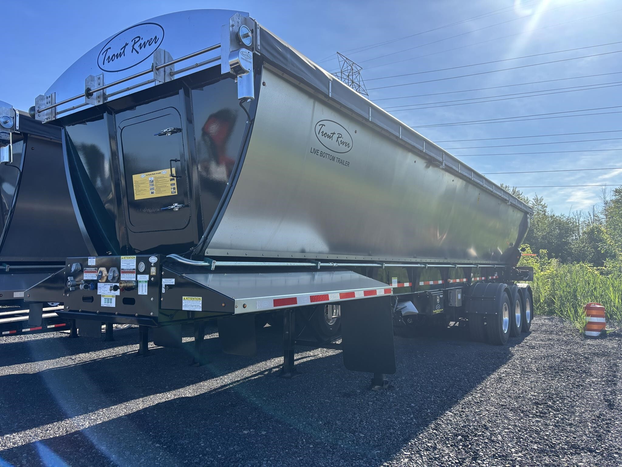 2027 TROUT RIVER INDUSTRIES SC39S2 in East Syracuse, NY
