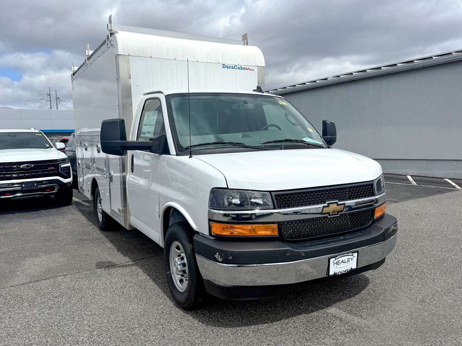 2025 CHEVROLET Express 3500 in New Hampton, NY