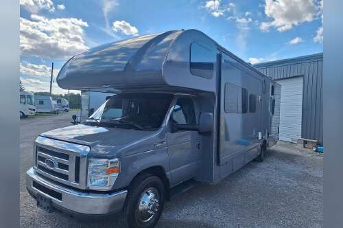2017 Thor Motor Coach Outlaw 29H in norwalk OH