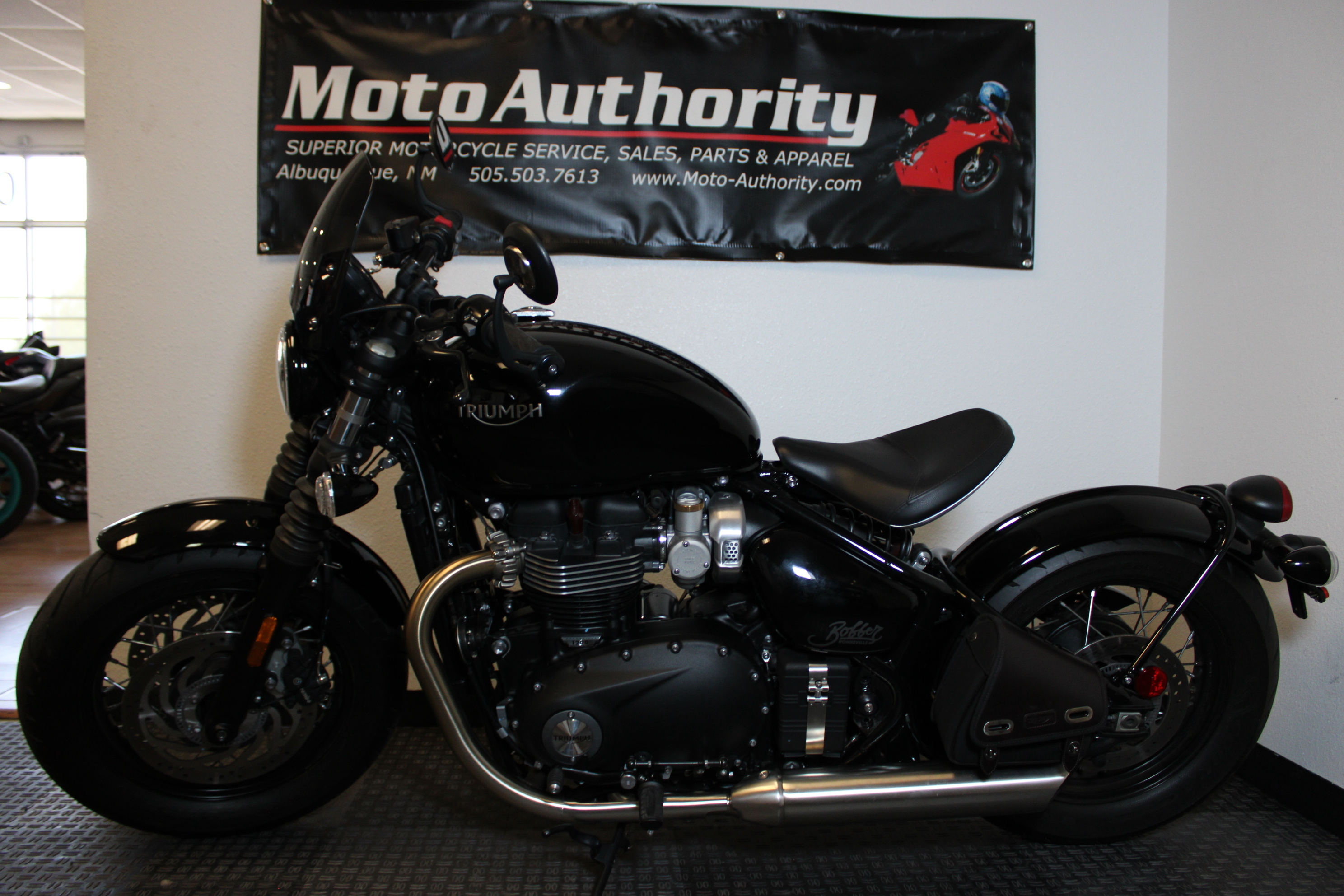 2023 Triumph BONNEVILLE BOBBER BASE in Albuquerque, NM
