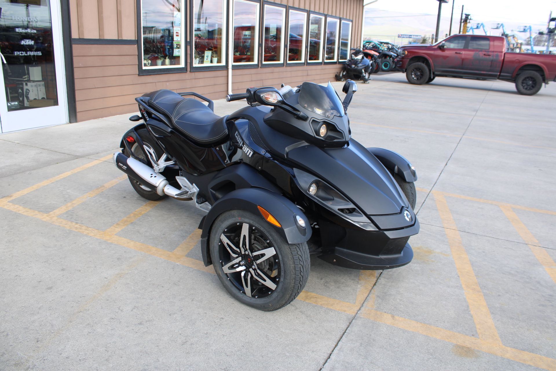 2009 Can-Am Spyder™ GS Roadster with SM5 Transmission (manual) ROADSTER SM5 in The Dalles, OR