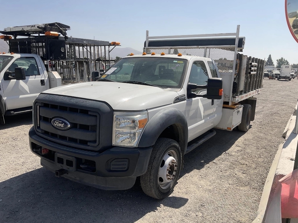 2015 FORD F550 XL in East Wareham, MA