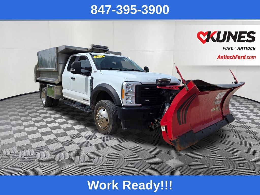 2023 FORD F450 in Antioch, IL