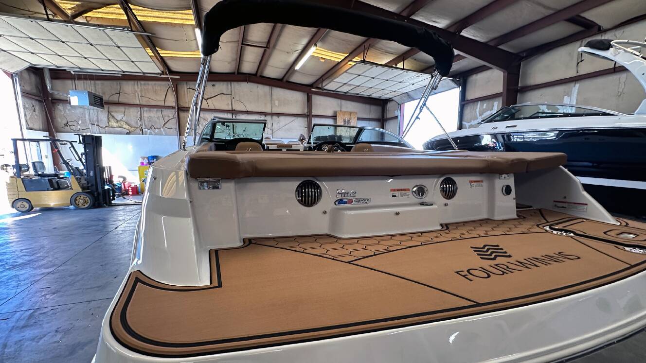 A photo of this 2027 Four Winns HD SERIES