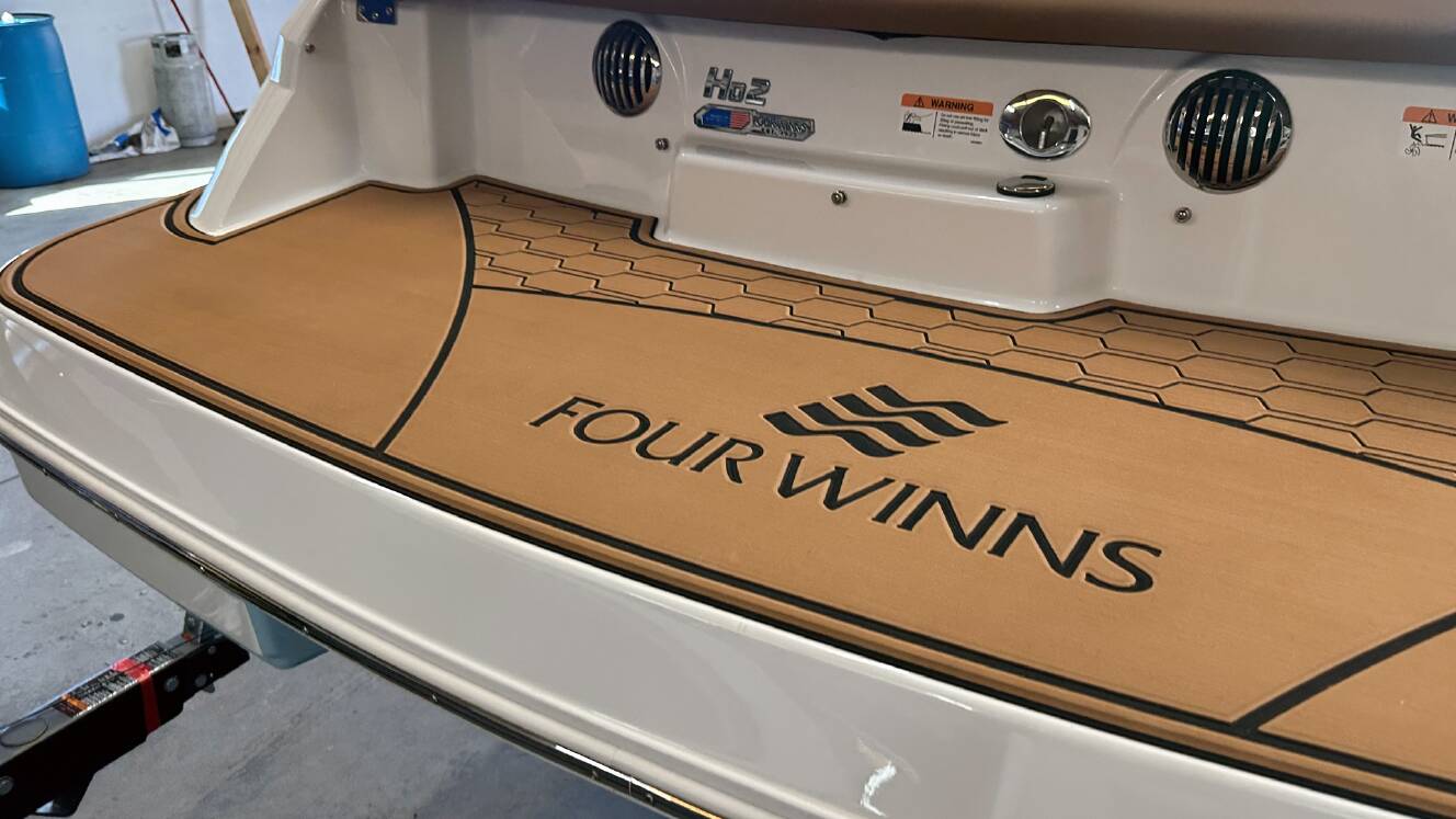 A photo of this 2027 Four Winns HD SERIES