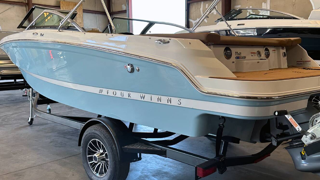 A photo of this 2027 Four Winns HD SERIES