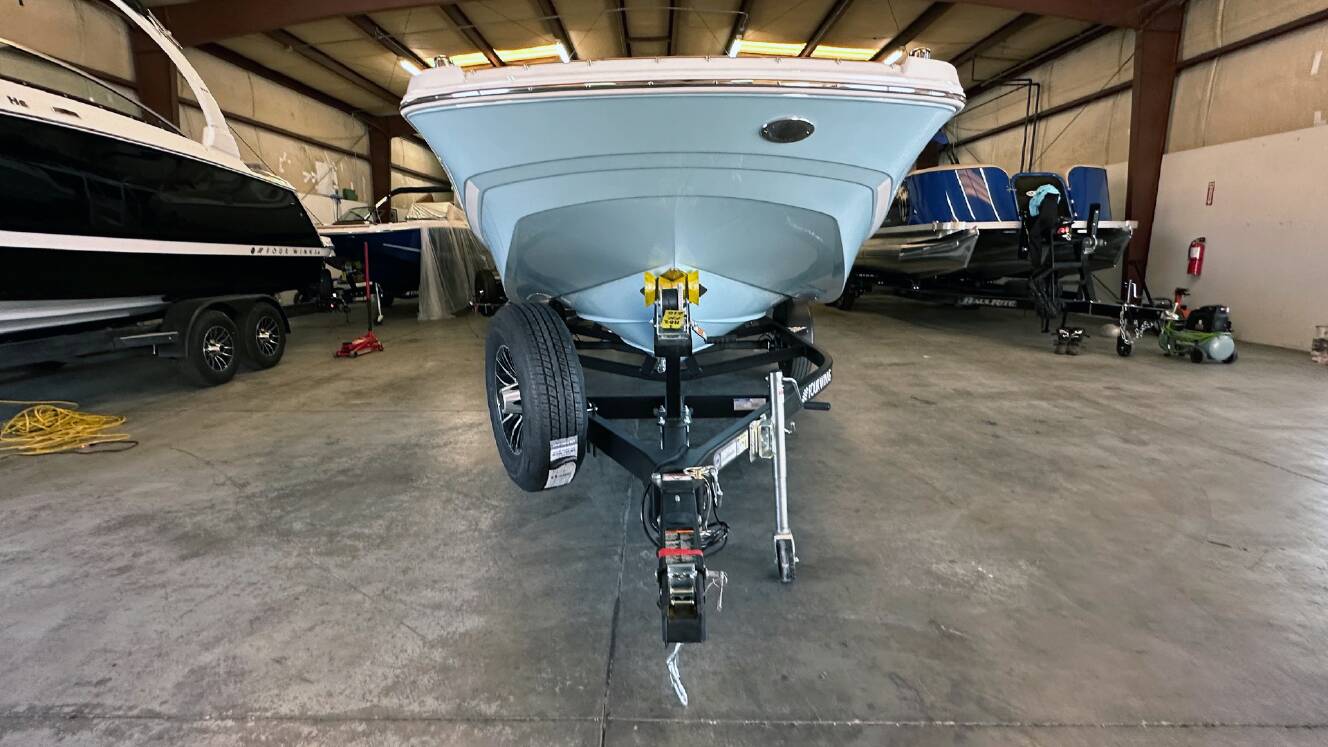 A photo of this 2027 Four Winns HD SERIES