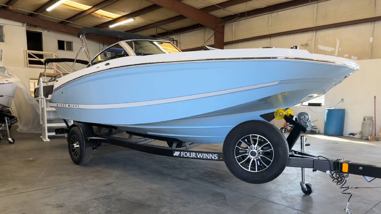 A photo of this 2027 Four Winns HD SERIES