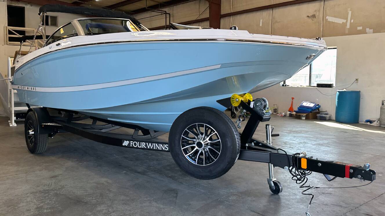 A photo of this 2027 Four Winns HD SERIES